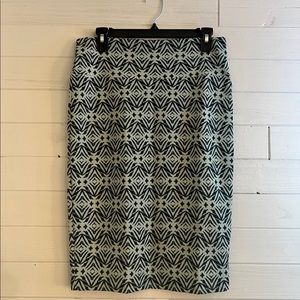 Lularoe Cassie Pencil Skirt
Medium
Blue & Bluish Green
Never worn